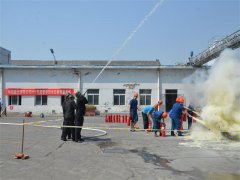 公司舉辦應(yīng)急預(yù)案演練，緊繃安全這根弦